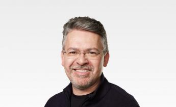 苹果前AI主管信息已从官网撤下 但新任并未现身官网