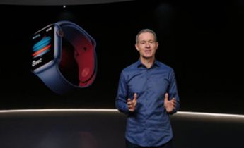 TechWeb微晚报：苹果喊话iPhone用户更新iOS26；小米开放多个“AI教育”岗位招聘