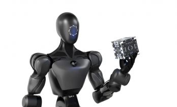 全球首个：具身智能机器人在宁德时代电池产线“上岗打工”，实现规模化落地