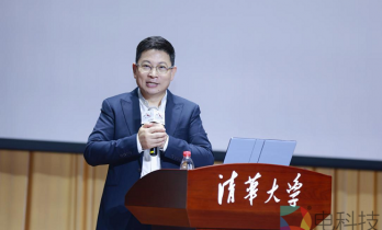 鸿蒙公开课2025年度观察：解码万物智联时代的生态突围