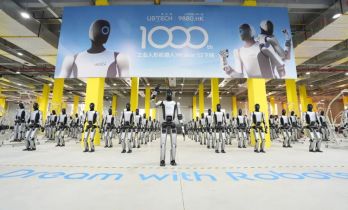 优必选第 1000 台工业人形机器人 Walker S2 在柳州下线