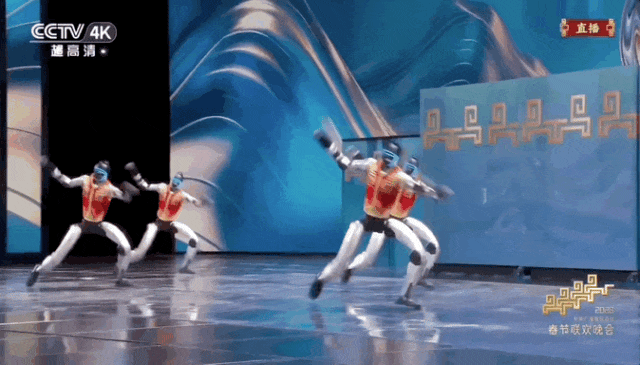 外网爆火、国人刷屏：今年春晚的机器人“顶流”，为什么还是宇树？